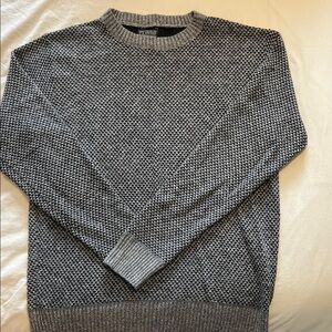 Men's Gray Crewneck Sweater